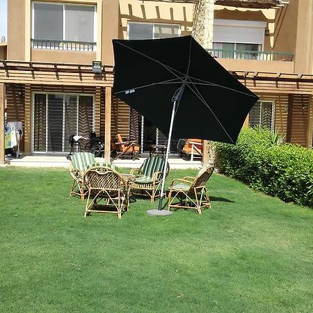 Three-Bedroom Garden Chalet at Marina Wadi Degla For Families Ain Suchna Zimmer foto